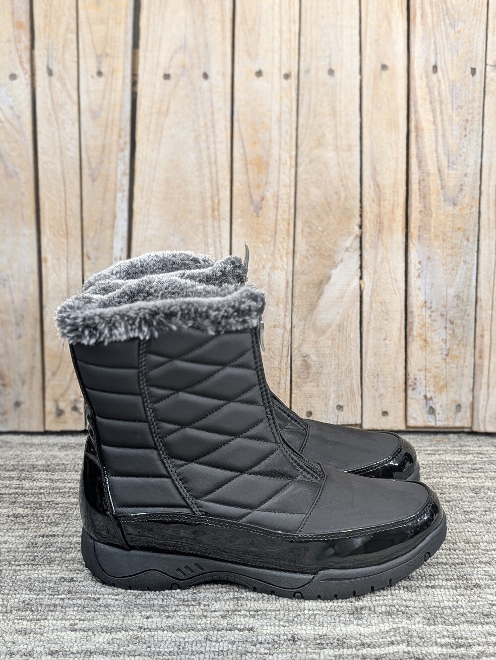 Sporto: Quilted Winter Boot with Faux Fur and Zipper - Black - Size 9